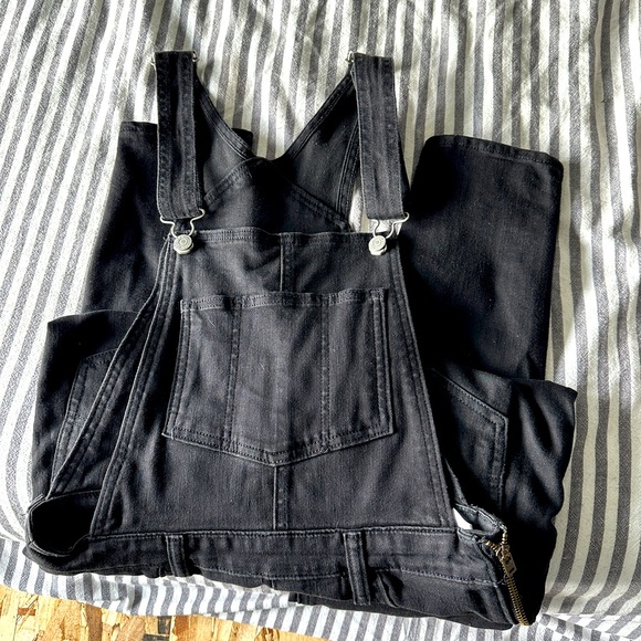 LEVI’S BLACK OVERALLS HIGH WAIST SKINNY 29 - Picture 1 of 5